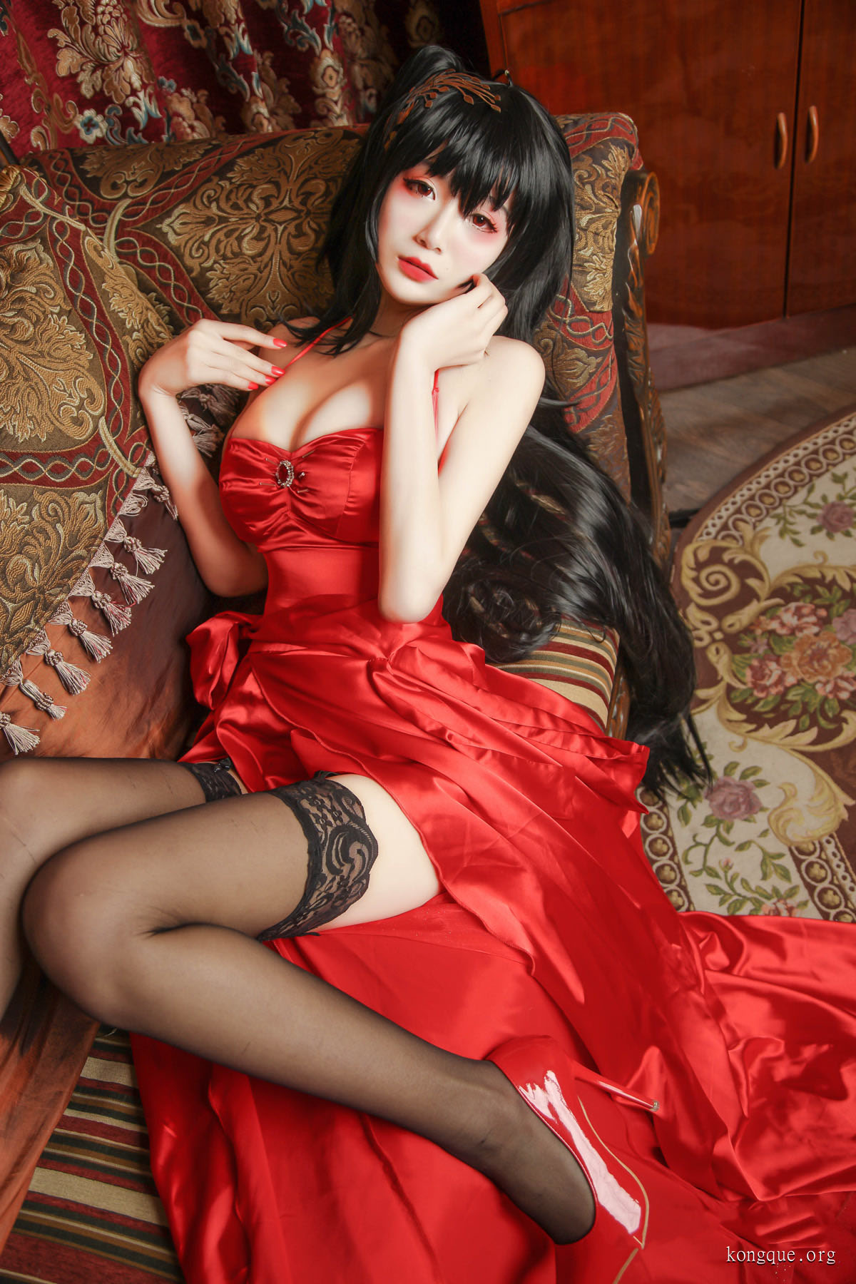 一米八的大梨子_大凤礼服_3