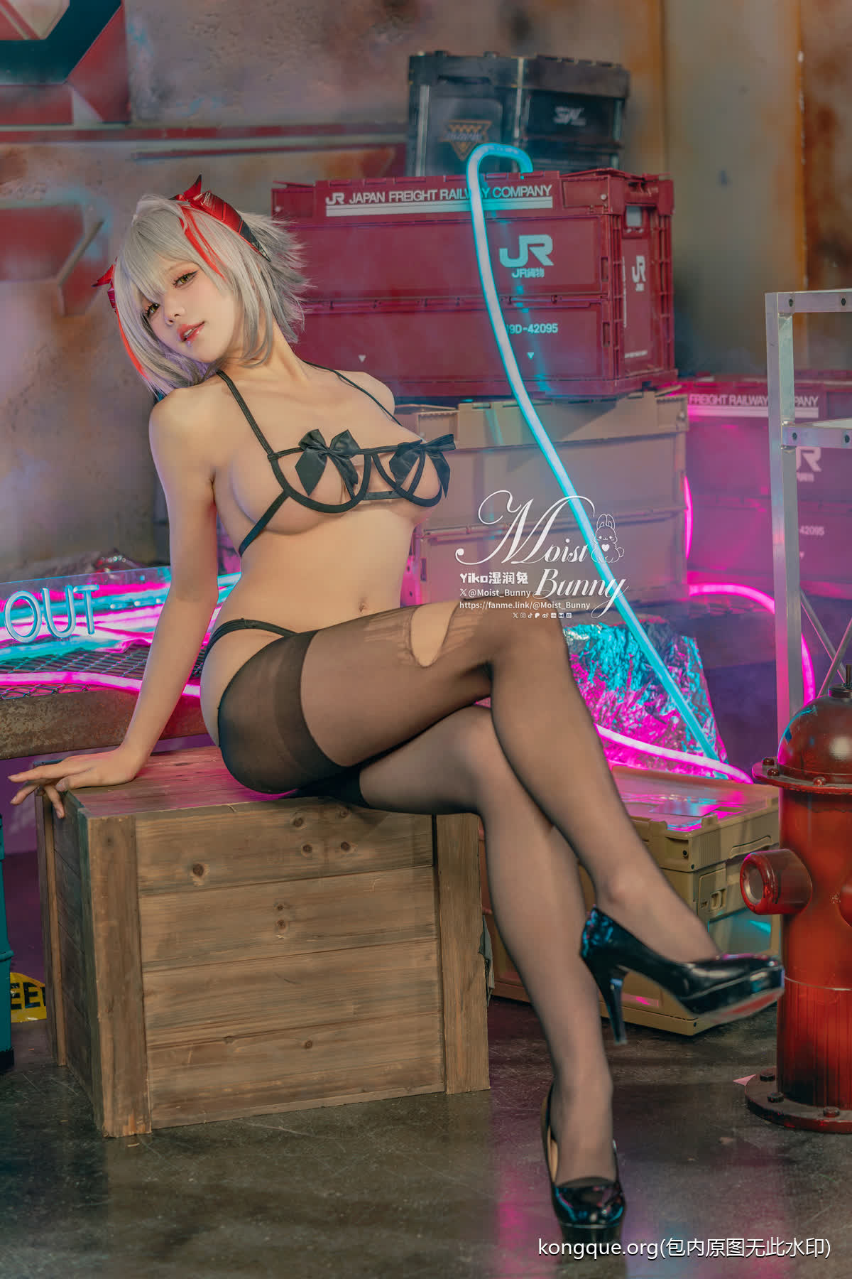 咬一口兔娘(Yiko湿润兔) – NO.212 2月作品『愚夜密函-W』_ (45)