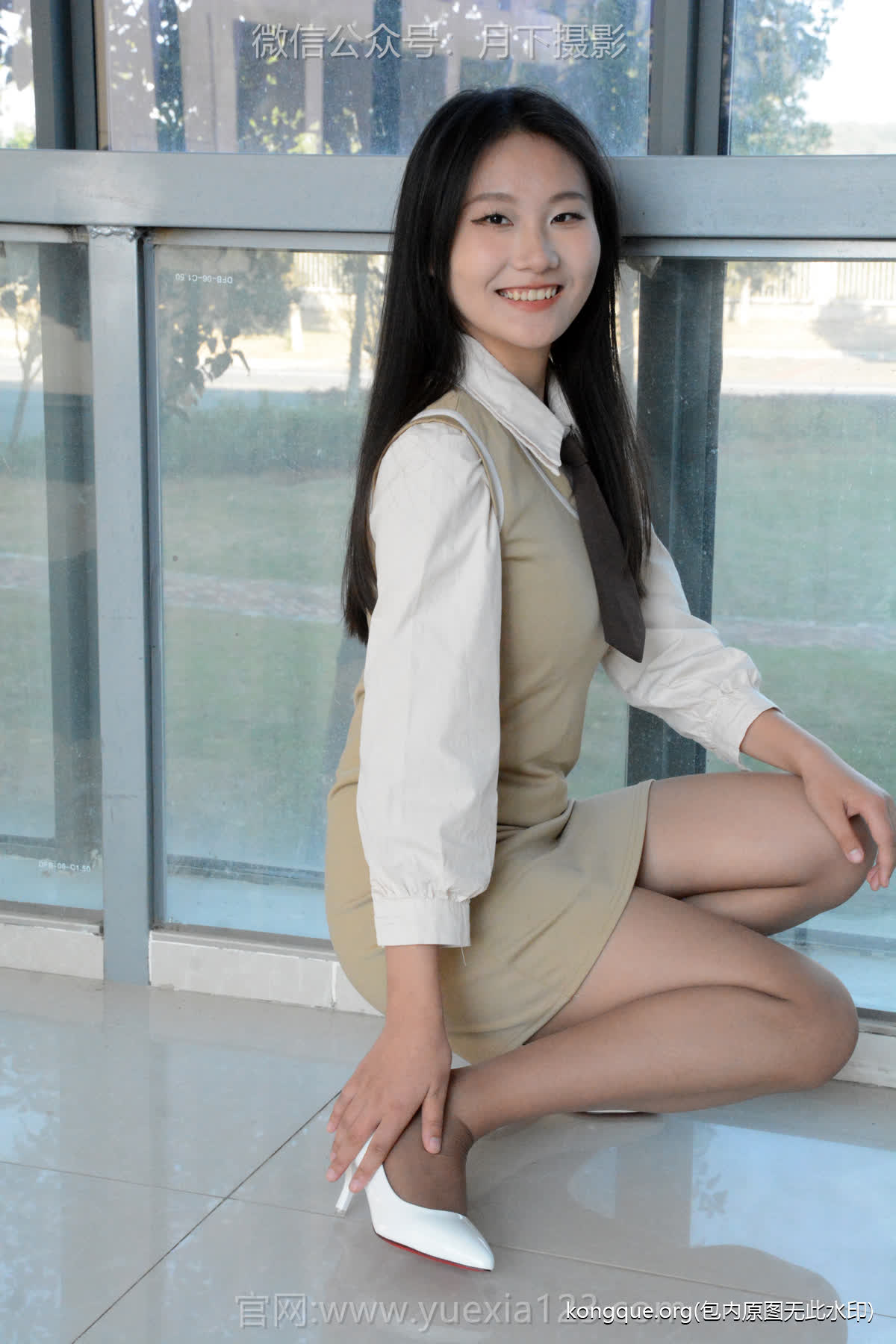 爱月下 NO.003 恰恰【浅咖连衣裙】超级喜欢这套服装,就是领带小了一点!_0067