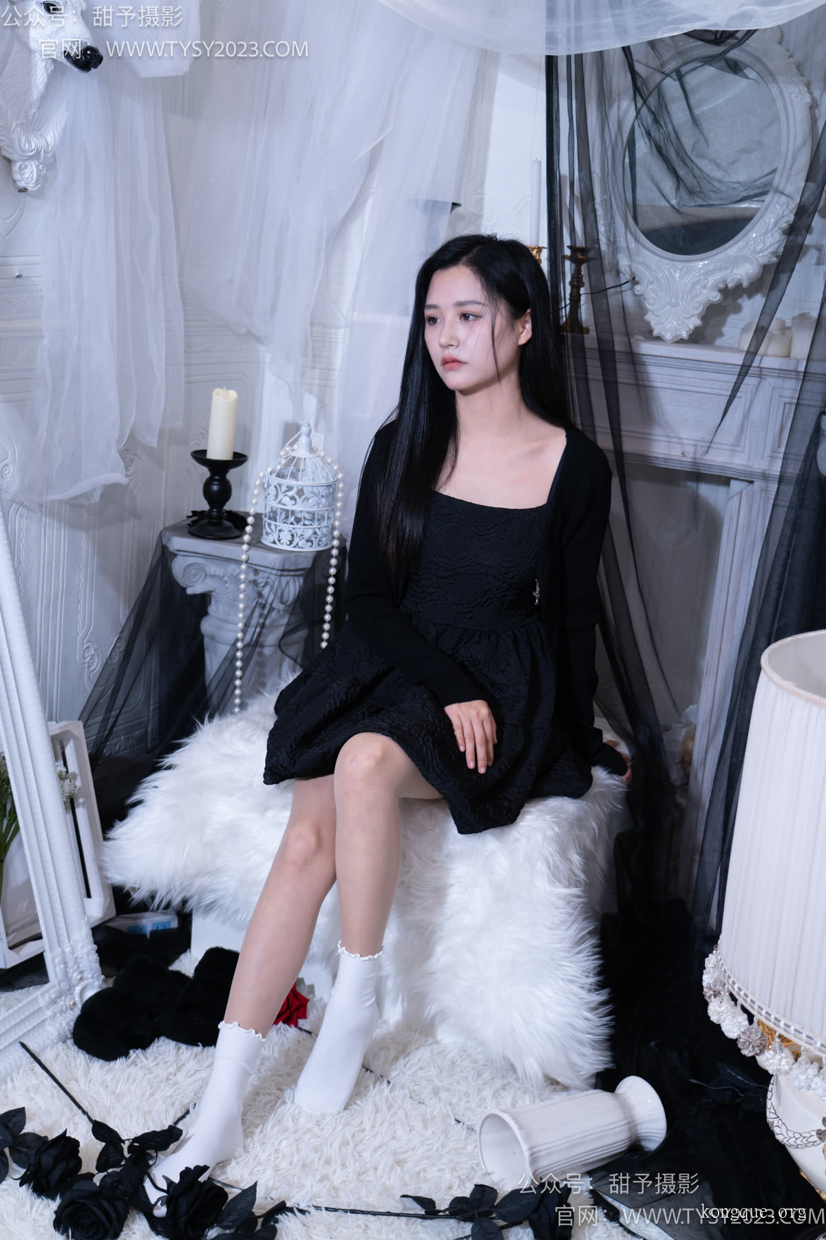 甜予摄影_澜澜-拖鞋、白棉袜、肉丝-脚尖加固款_064