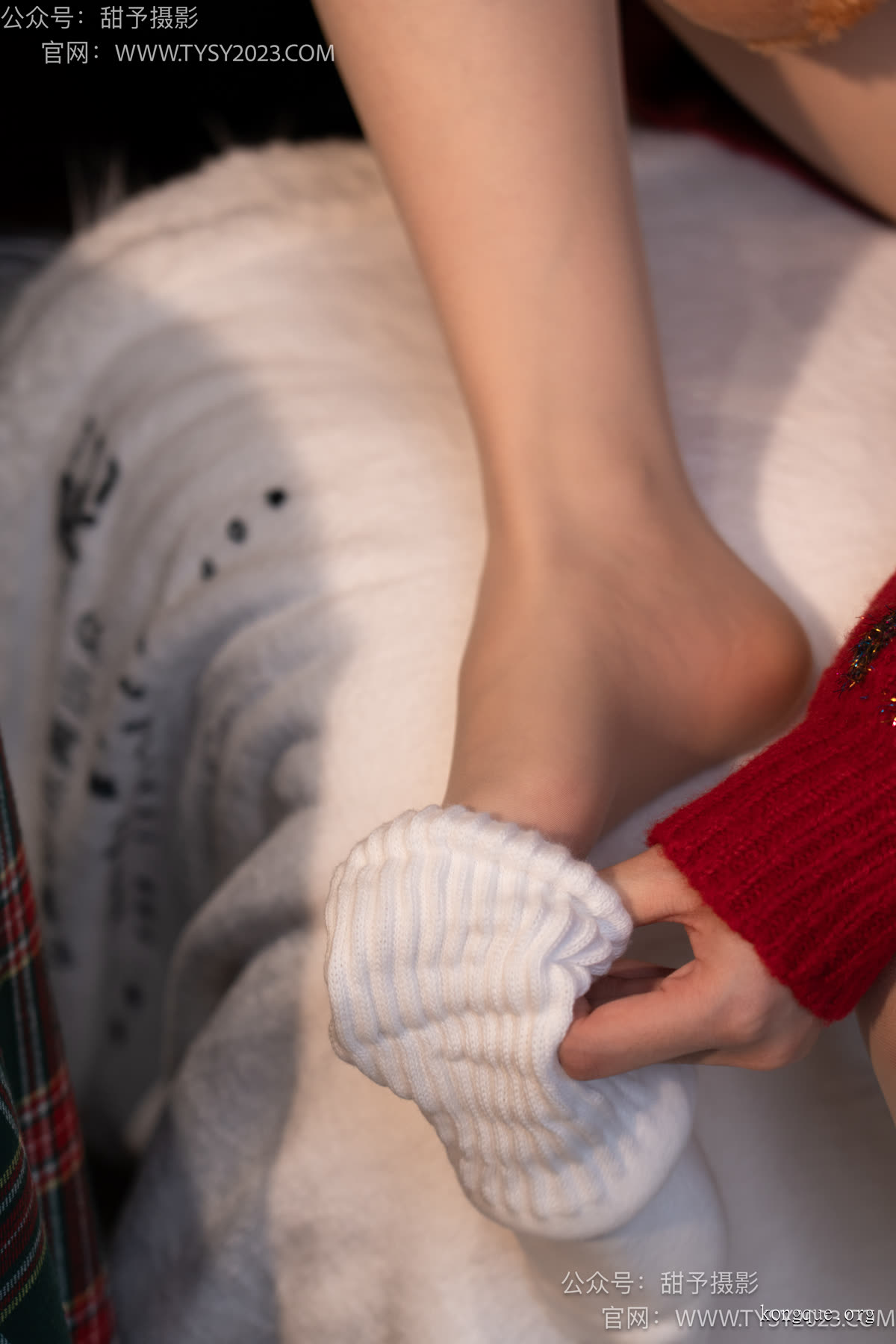 甜予摄影_璇璇-板鞋、白棉袜、肉丝_0076