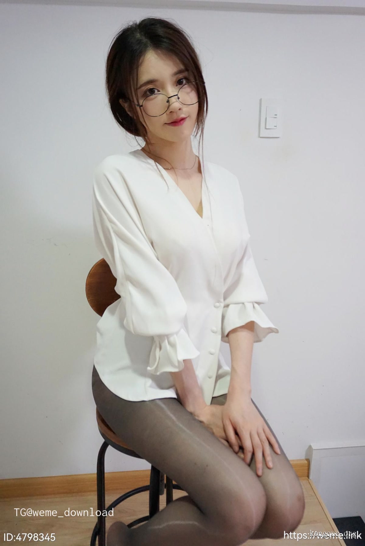 轩子巨二兔(轩子巨2兔) – 微密圈套图&视频[26套-2026.1]-新魅节拍