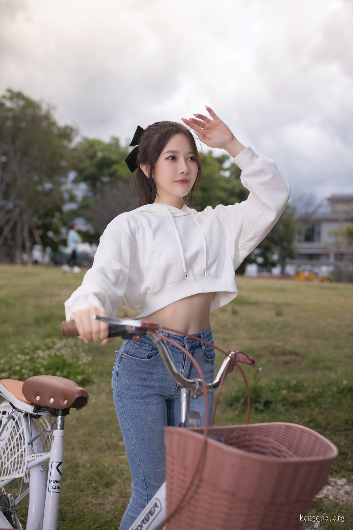 鱼子酱Fish_–_内购私拍_牛仔情趣真空___G8A9687