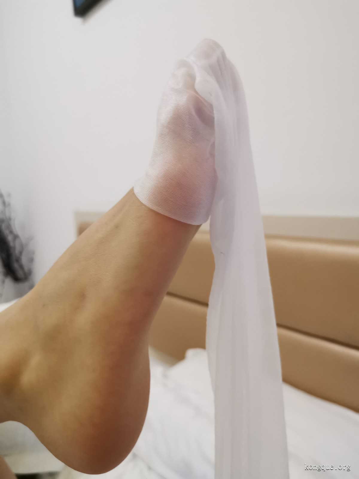 鱼鱼足影 – 全套足袜写真&视频[91期-2024.8]-新魅节拍