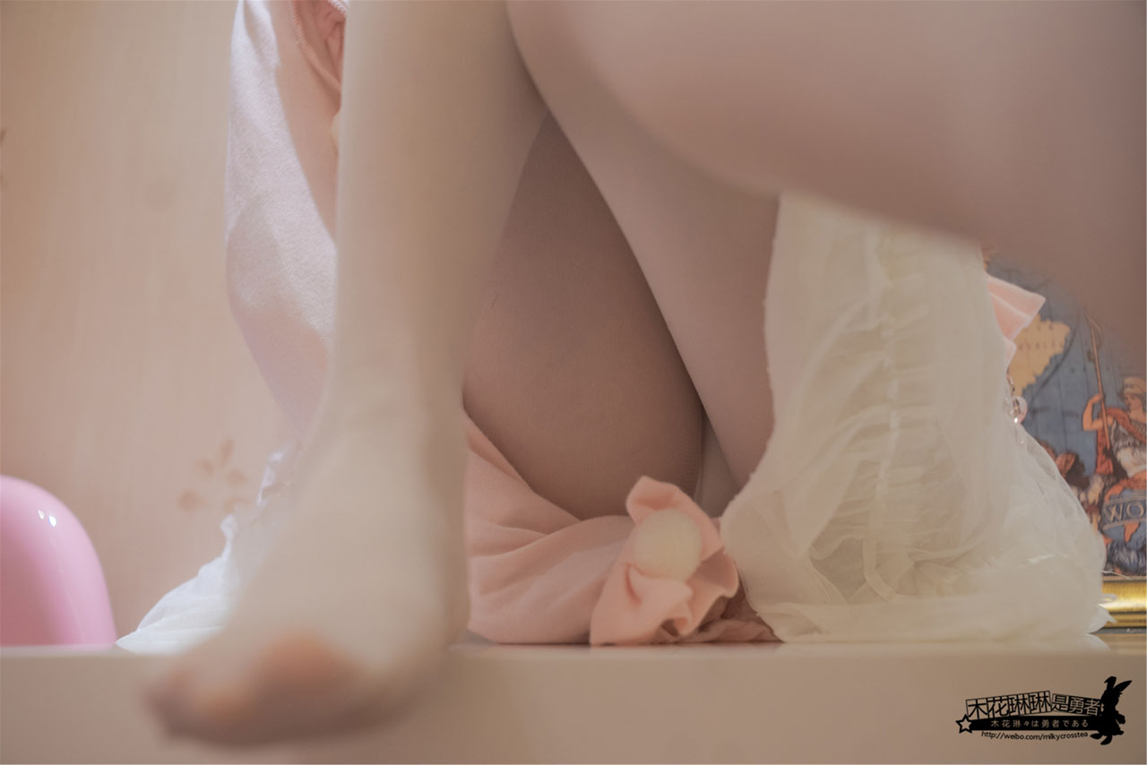 颜面踩踏_up-09504