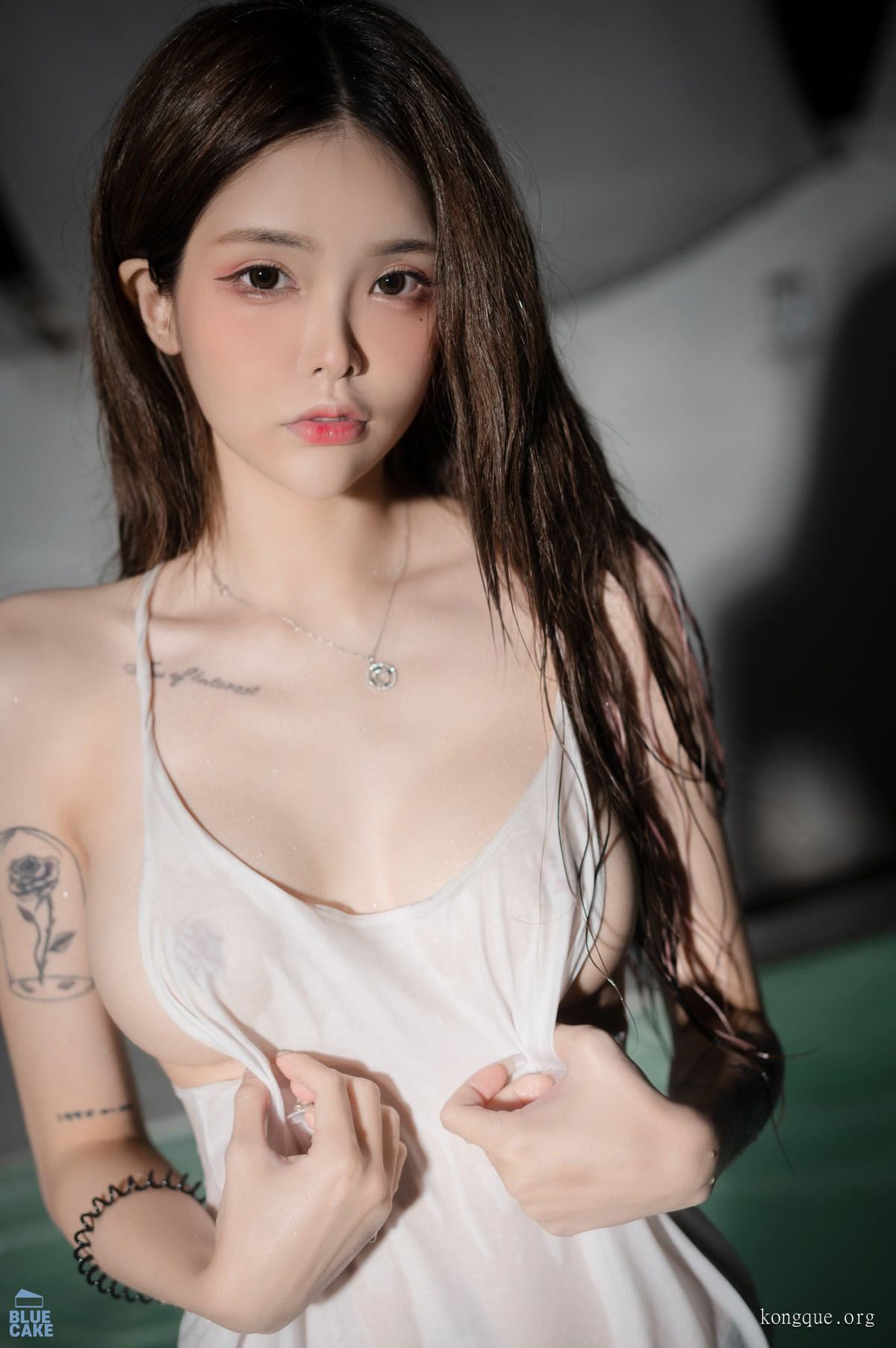Yuka(유카)_BlueCake-Night_Shower_RED_229